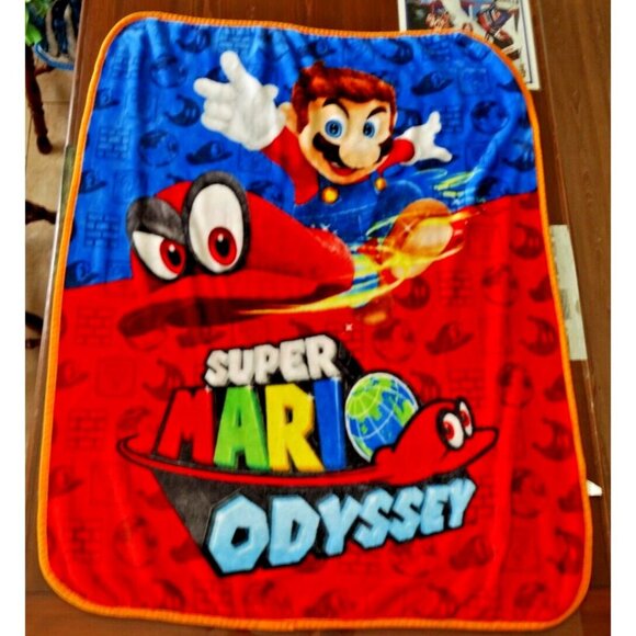 Super Mario Odyssey Nintendo Blanket Throw Soft Plush Kids - Picture 1 of 5